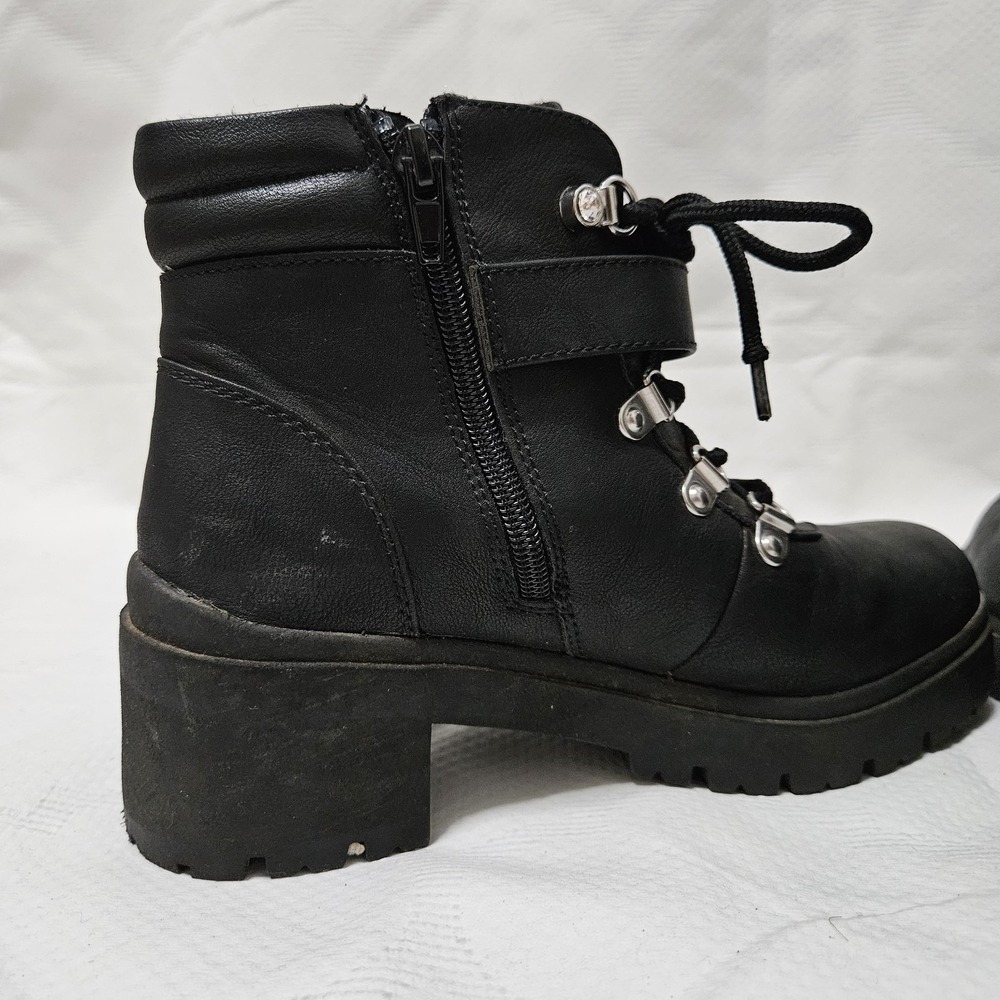 Cupcake Couture Boots Girls 4 Black Jett Platform Lug Sole Combat Buckle Ankle - Picture 8 of 12